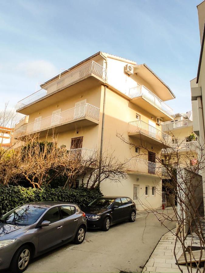 Apartman Riva K Podgora Buitenkant foto