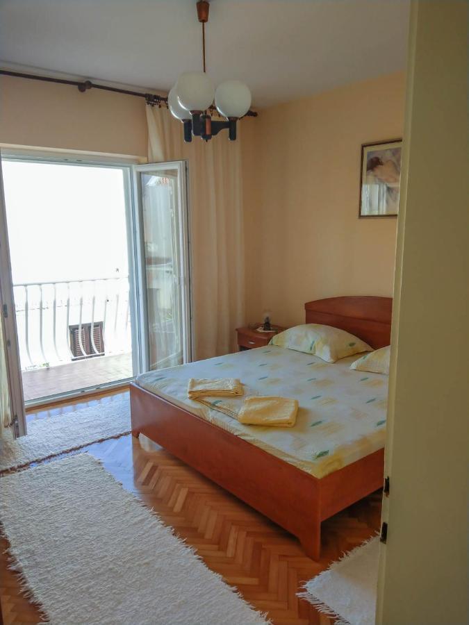 Apartman Riva K Podgora Buitenkant foto