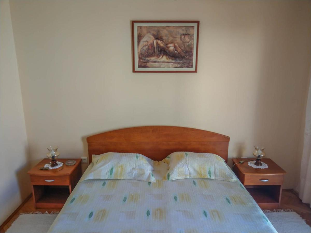 Apartman Riva K Podgora Buitenkant foto